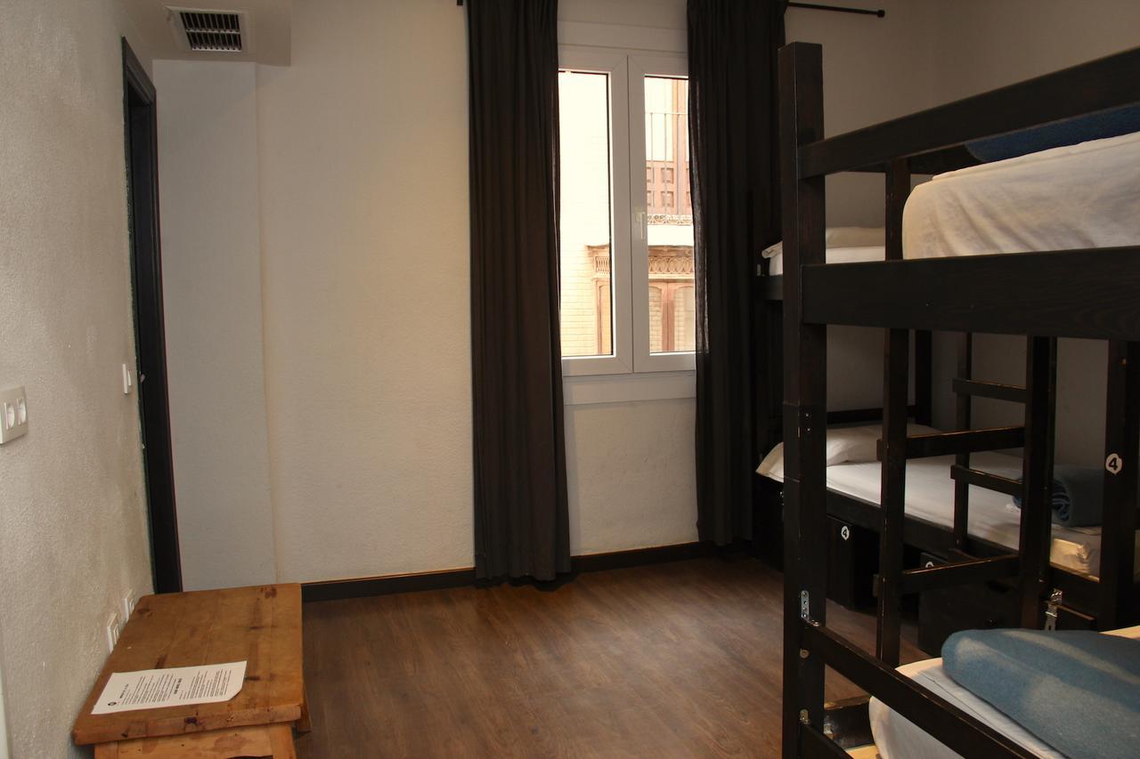 Oasis Backpackers' Toledo Hostel Bagian luar foto